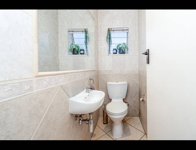 5 BEDROOM HOUSE FOR SALE IN ROBINDALE